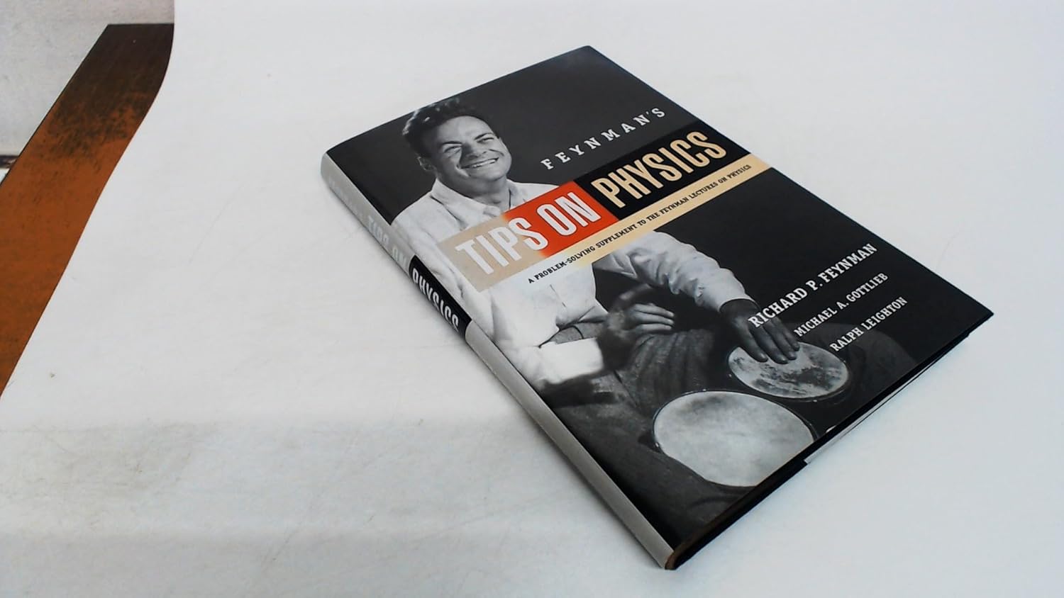 Buy Feynman's Tips on Physics: A Problem-Solving Supplement to the Feynman Lectures on Physics (English, Kindle Edition, Richard P. Feynman, Michael A. Gottlieb, Ralph Leighton) Online at Best Price - BookBajar