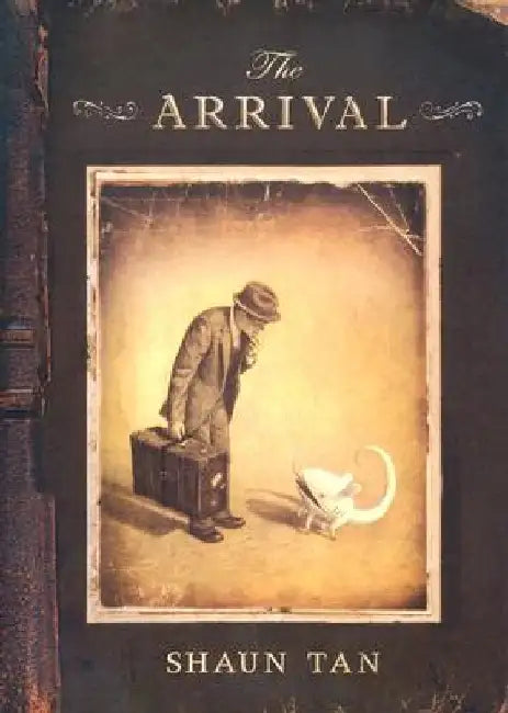 Buy The Arrival (English, Shaun Tan) Online at Best Price - BookBajar